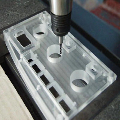 Fabbricazione a partire da materiali di calzatura o di calzatura