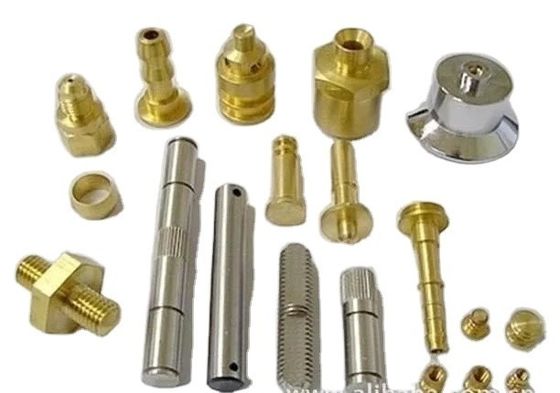 Parti in acciaio inossidabile e ottone lavorate a CNC con servizio laser di alluminio anodizzato
